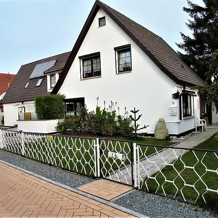 Kleine Mit Garten Und Terrasse
