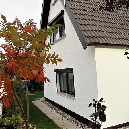 Kleine Mit Garten Und Terrasse Apartment